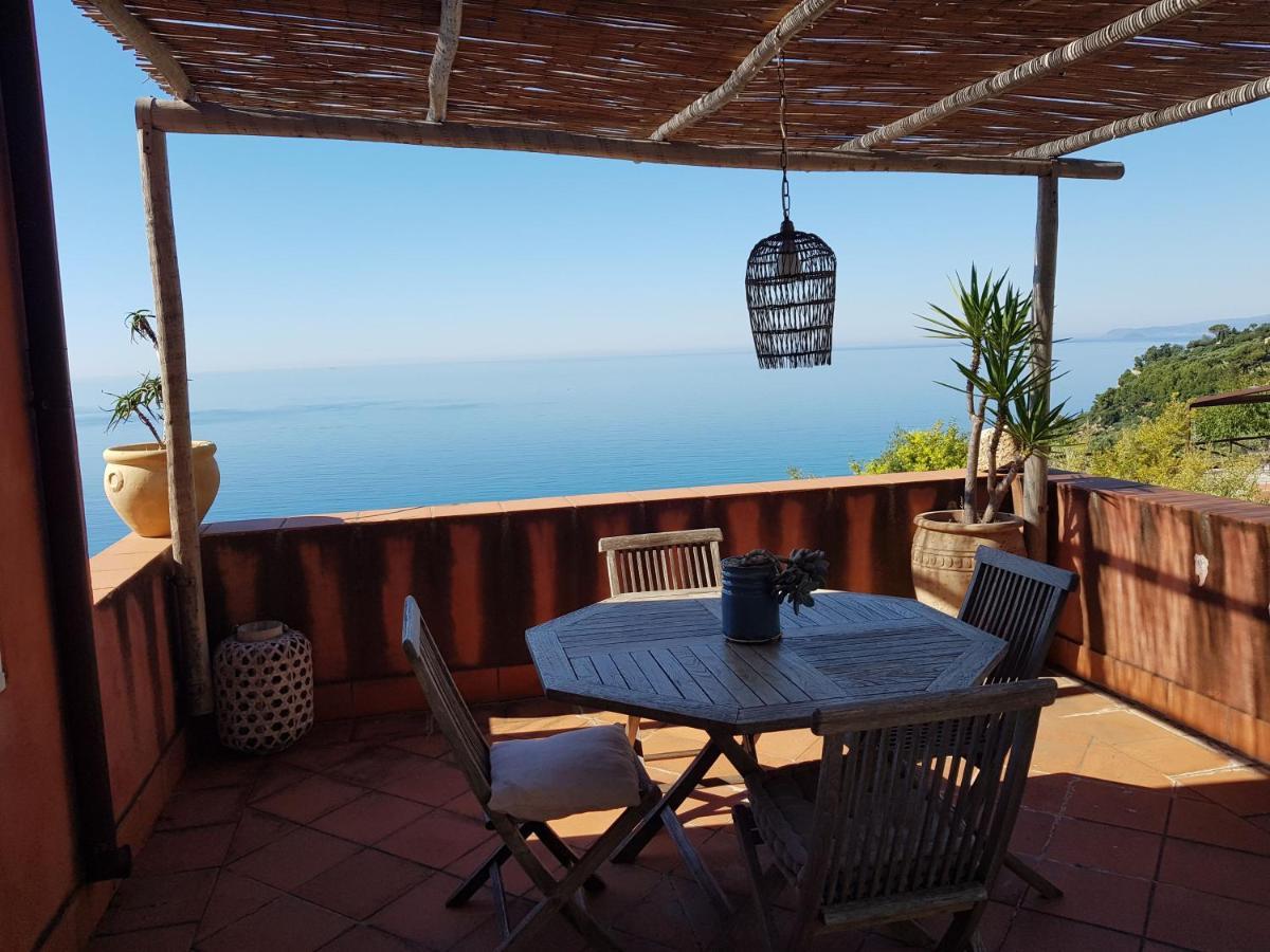 La Bouganvilla Charme & Relax Vista Mare Finale Ligure Exterior photo